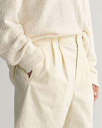 Relaxed Fit short met plooien