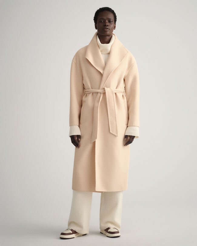 Met de hand gestikte jas met ceintuur