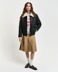 Chinorok met plooien