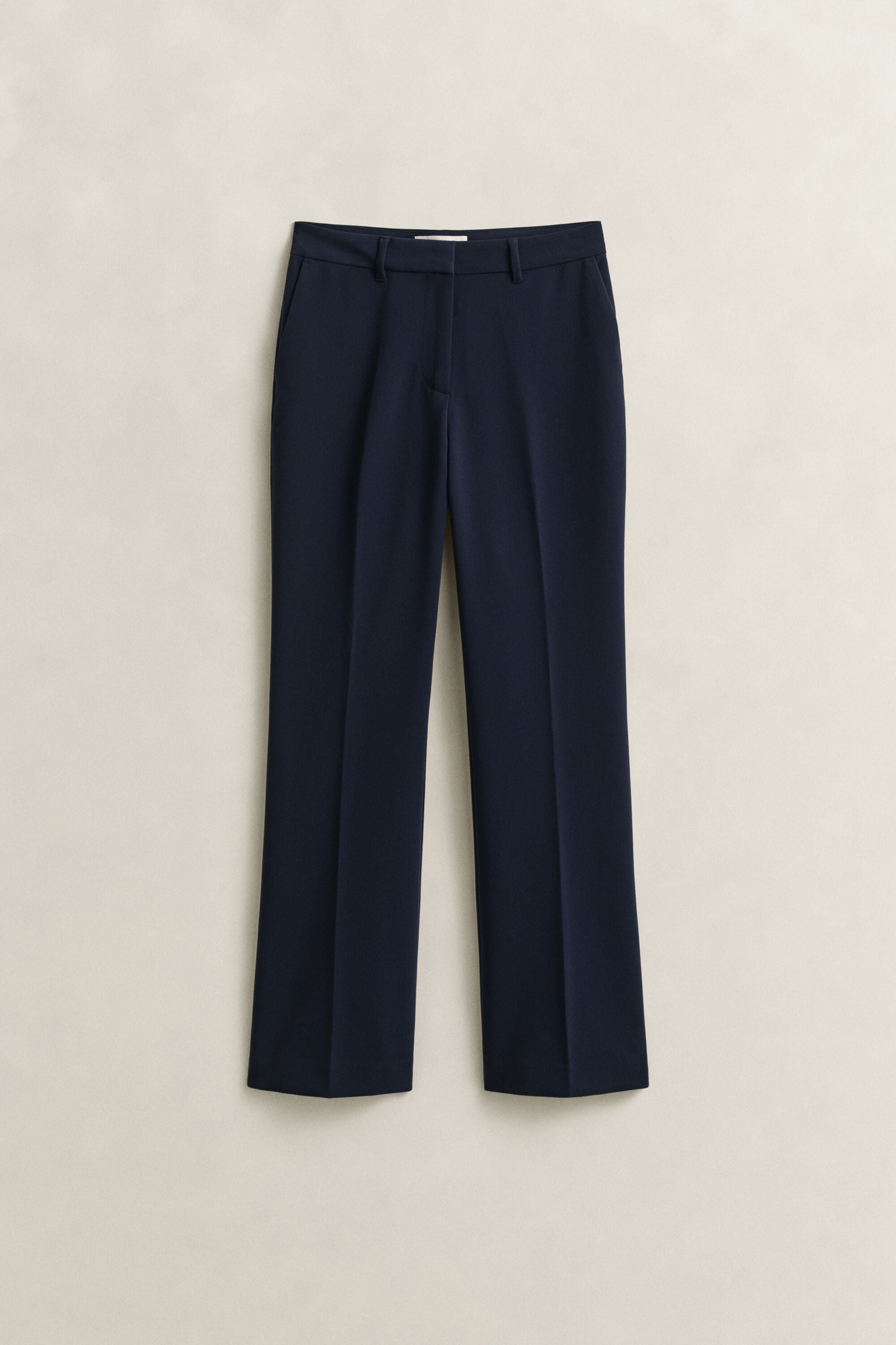 Nette nauwsluitende flared broek