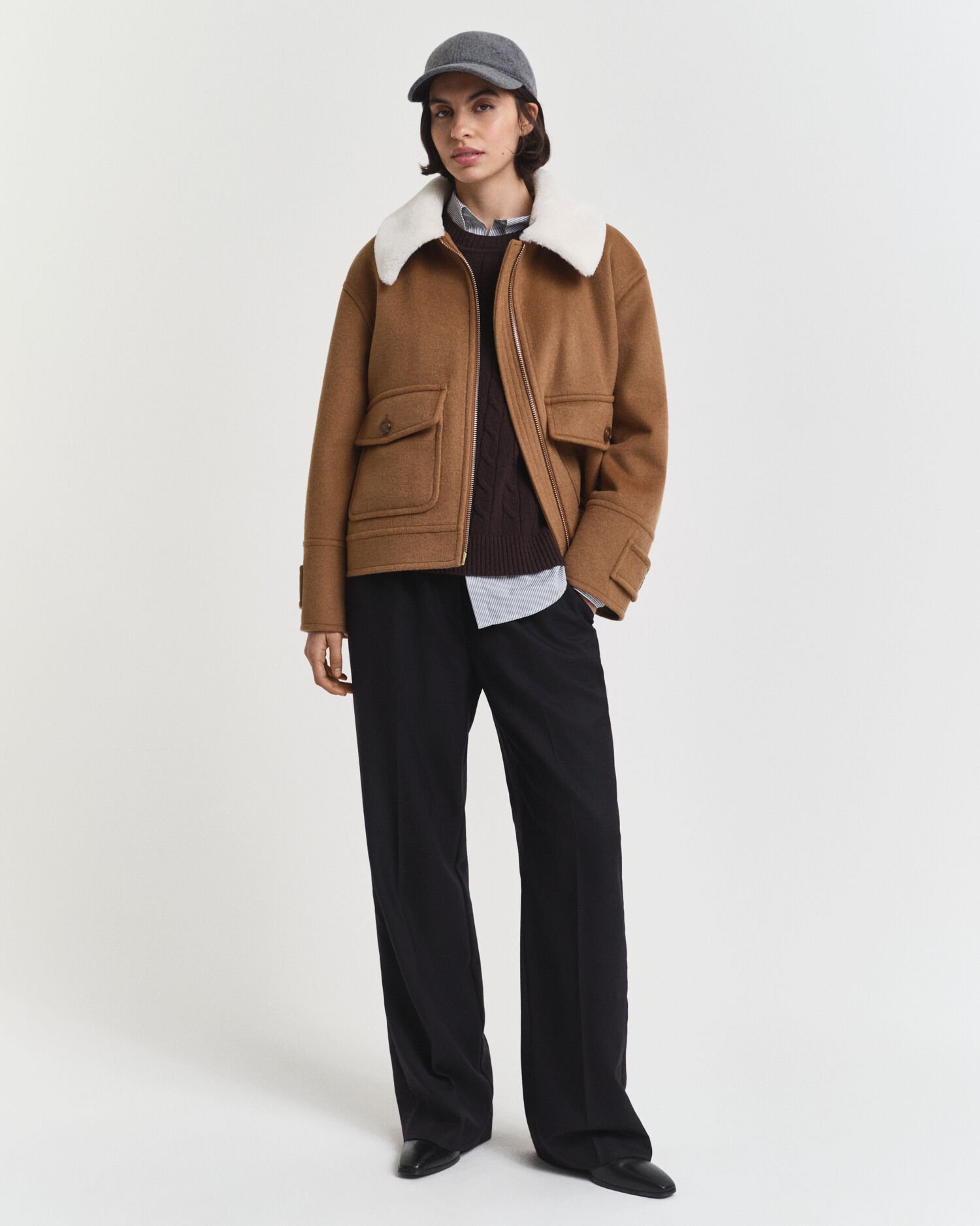 Lamswollen kabeltrui met ronde hals