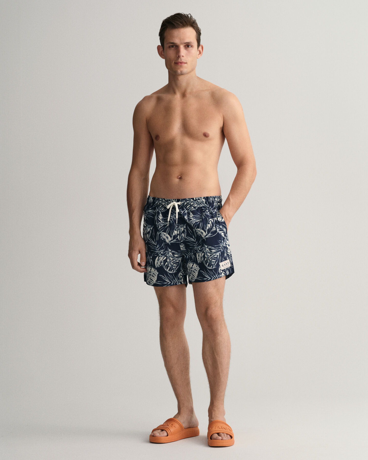 Classic Fit zwemshort met Tropical Leaves-print