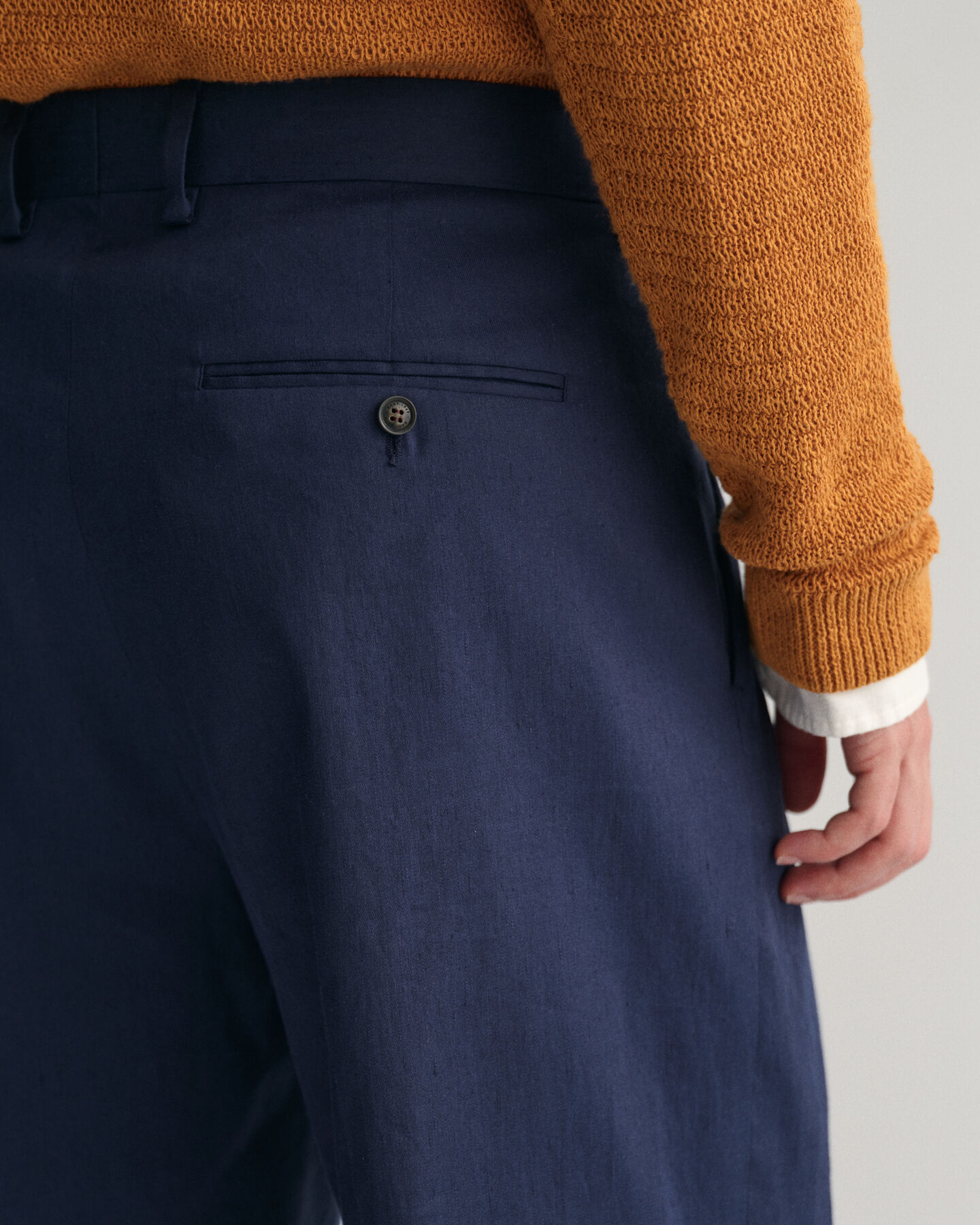 Korte kostuumbroek van katoen en linnen