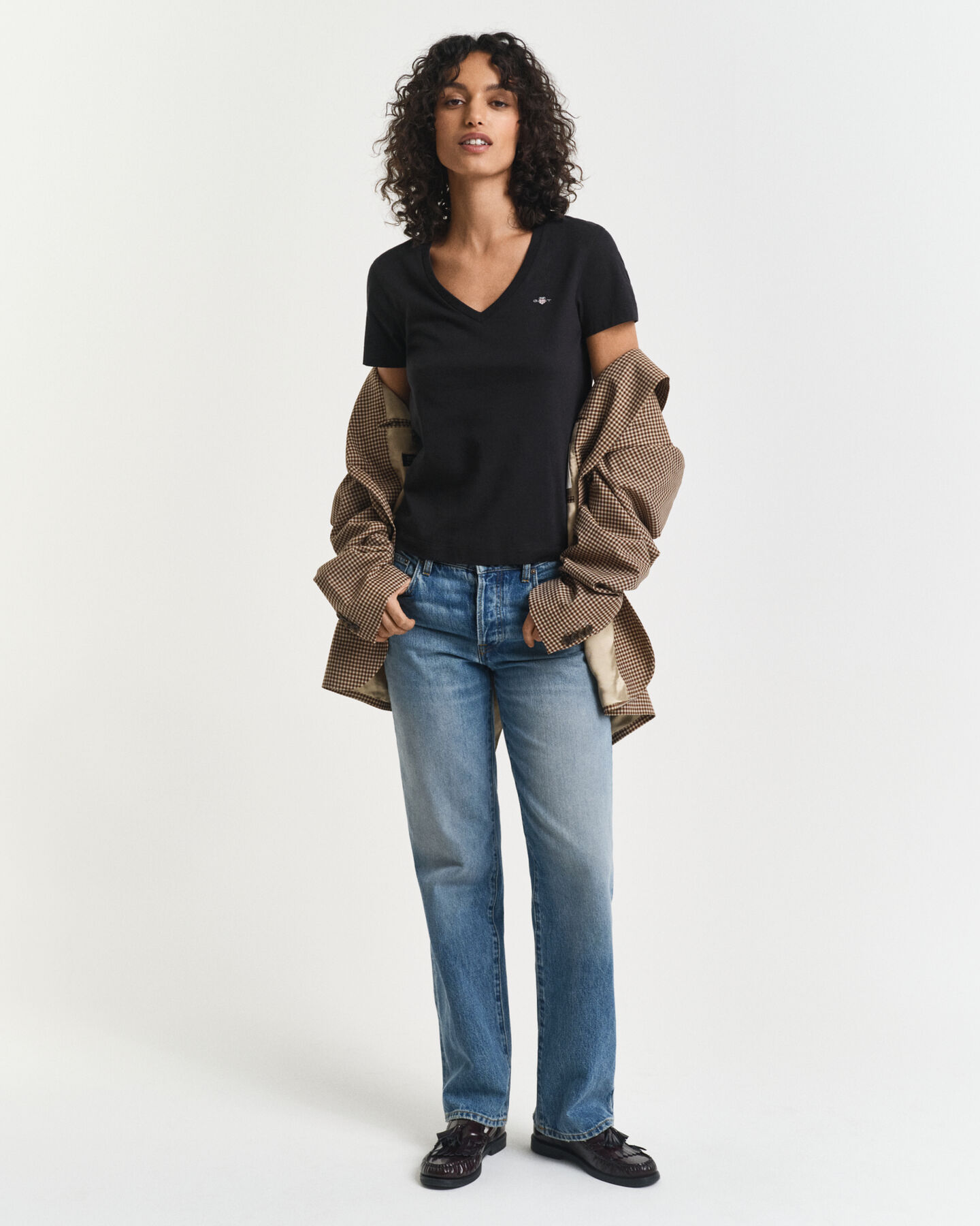 Shield T-shirt met V-hals