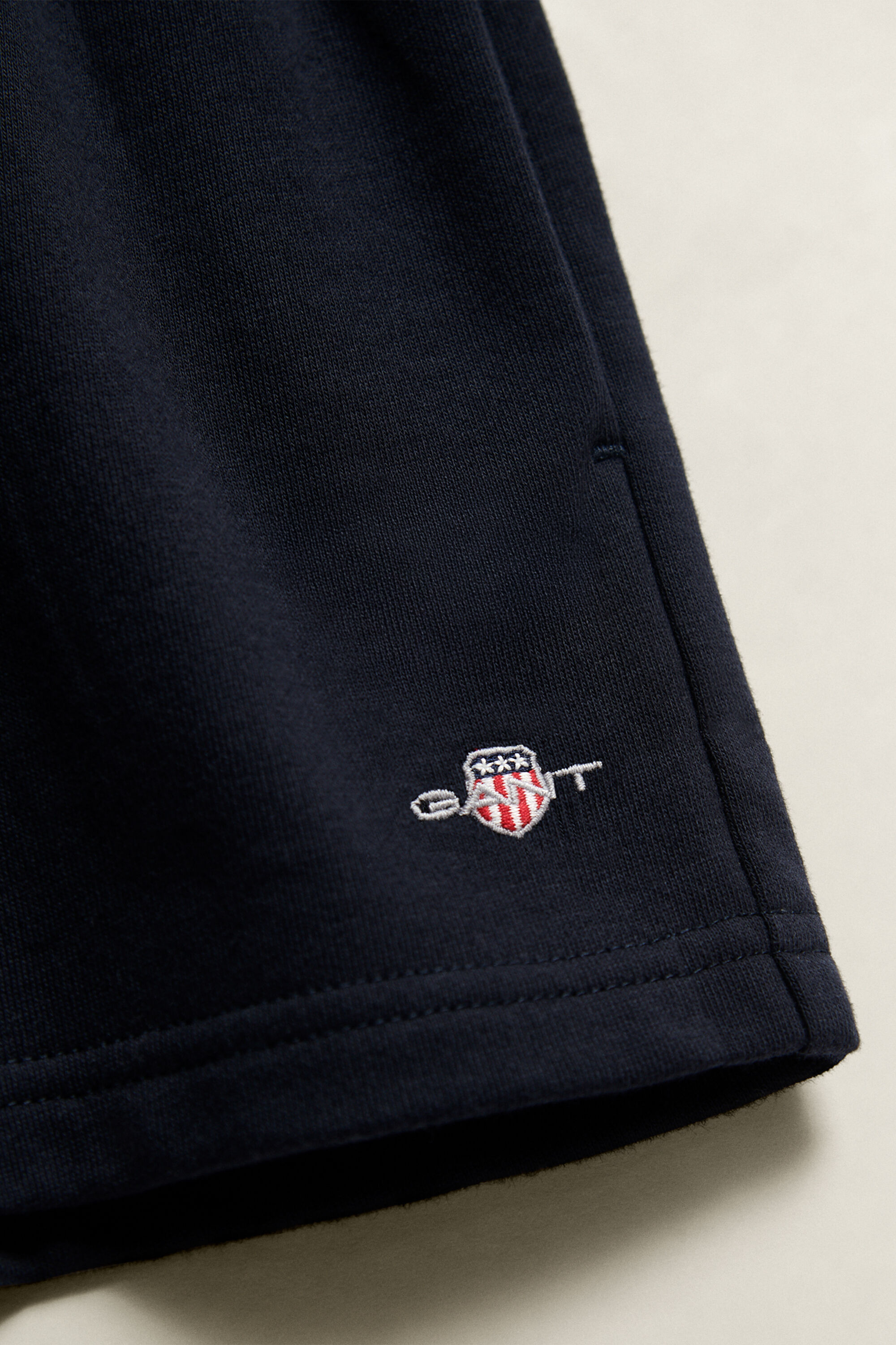 Teen Girls Shield sweatshort