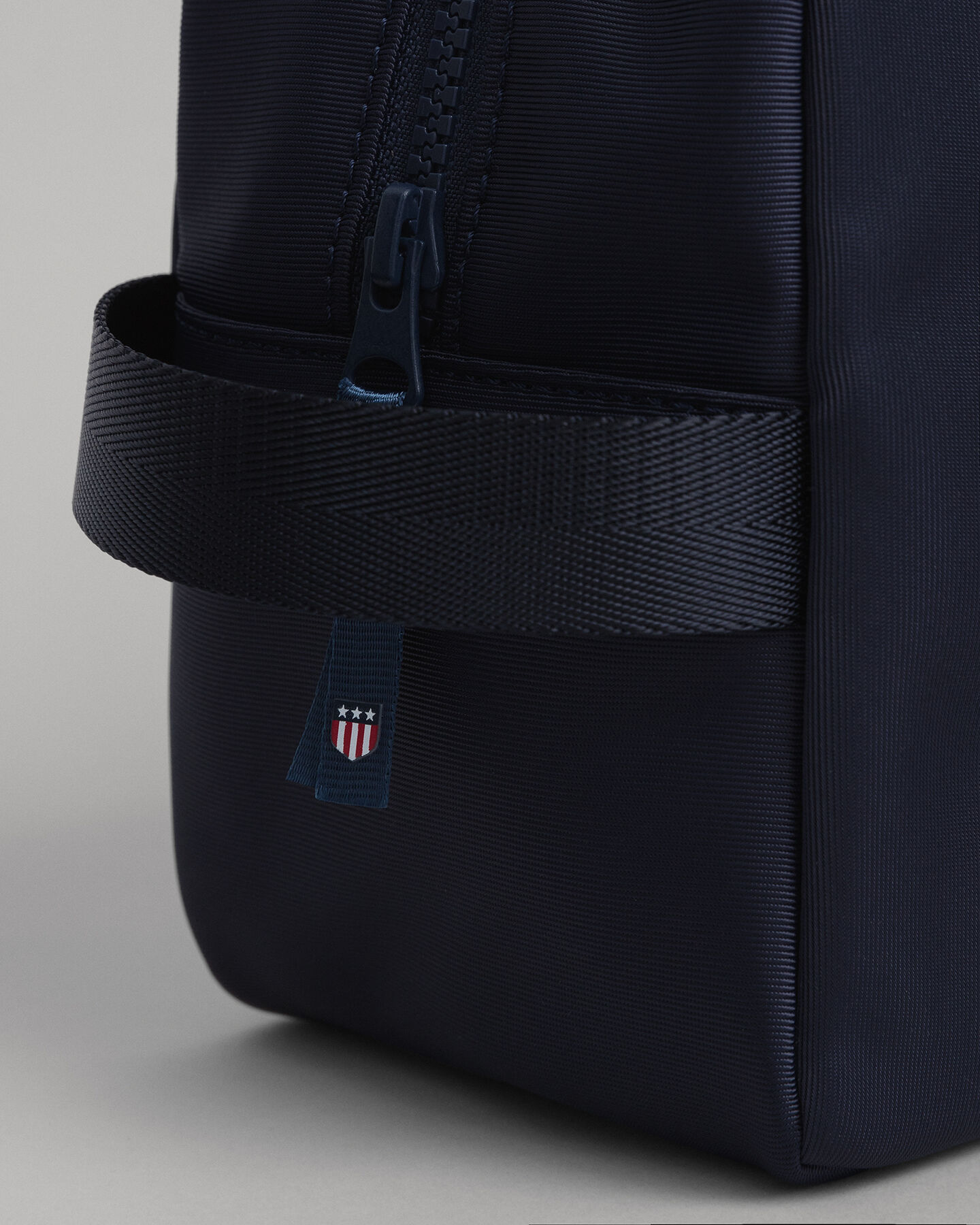 Banner Shield toilettas