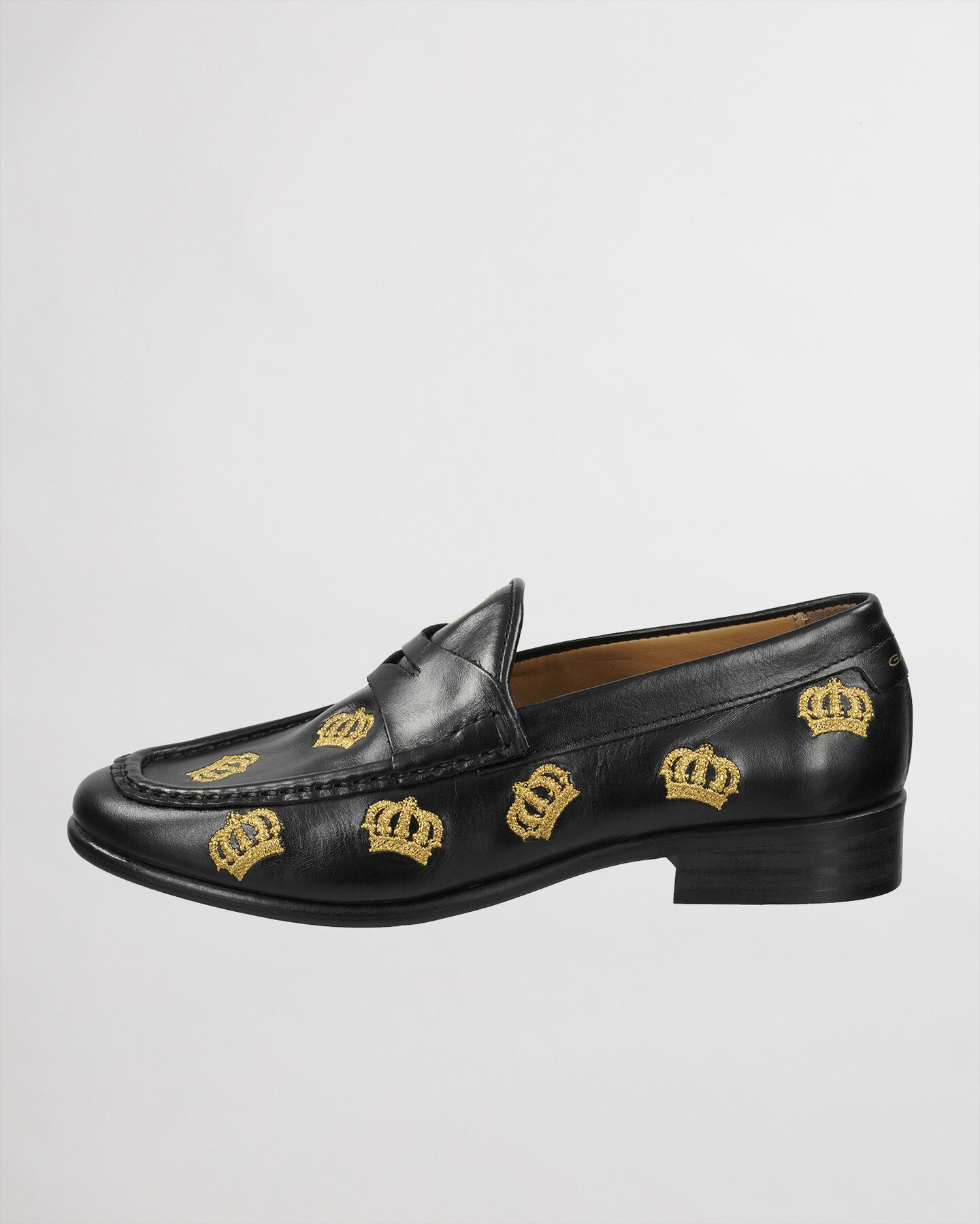 Kennedi loafers