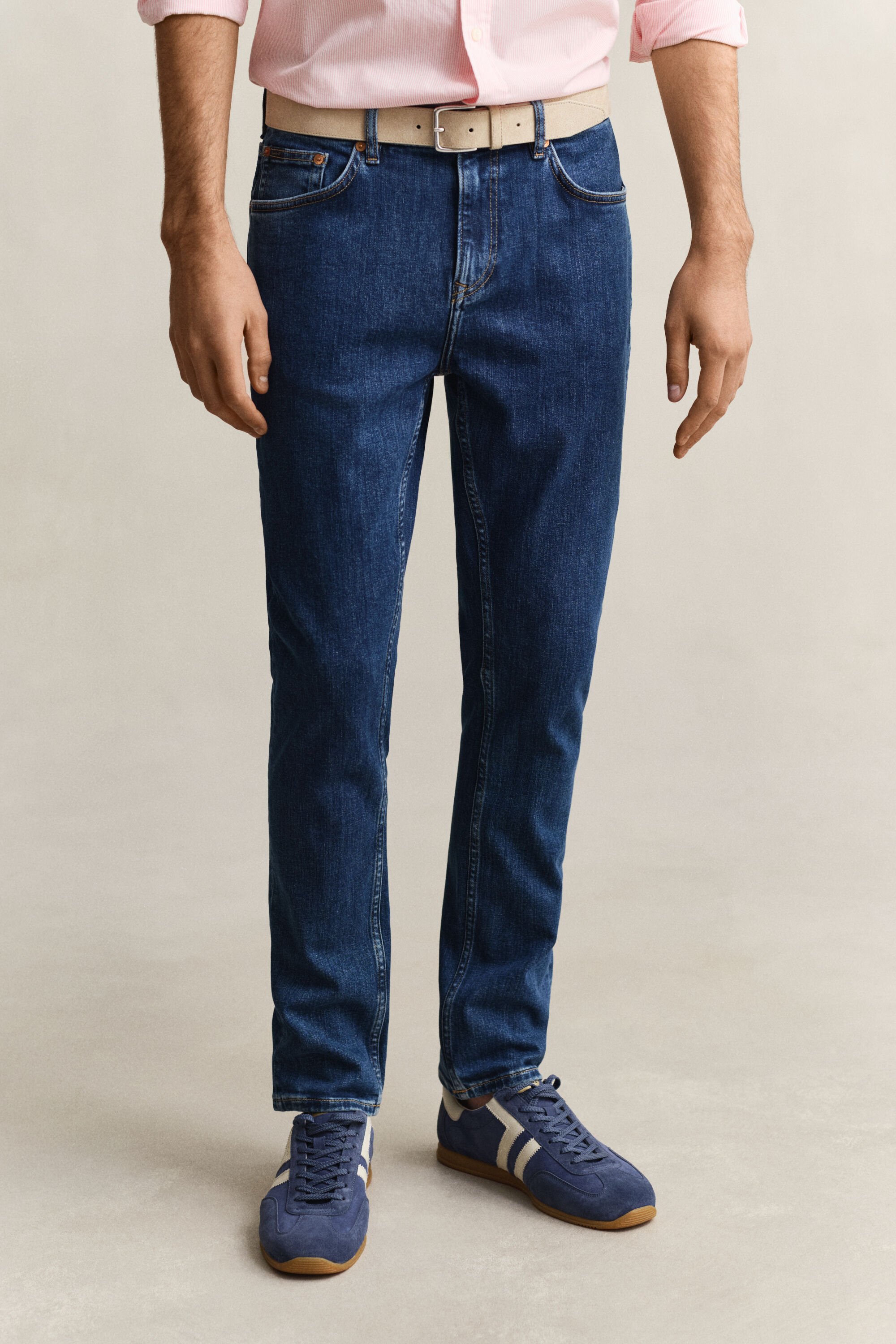 Slim Fit Clean Wash jeans