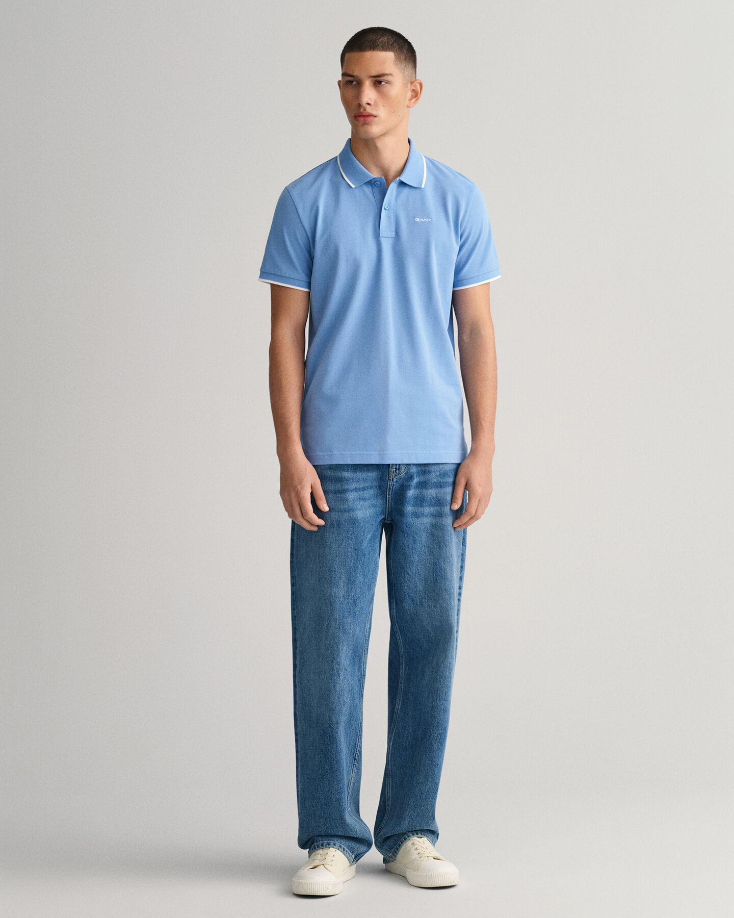 Contrast Tipped piqu&eacute; poloshirt