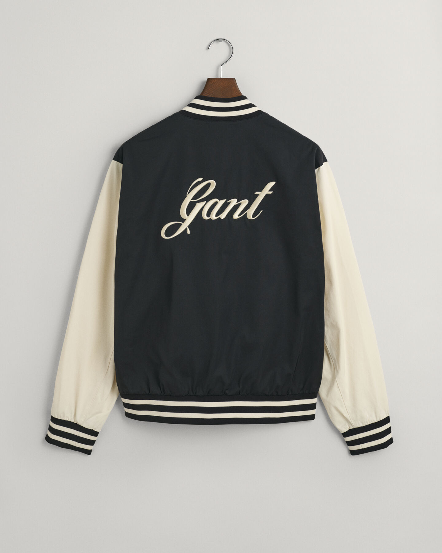 Lichtgewicht GANT Varsity Jacket