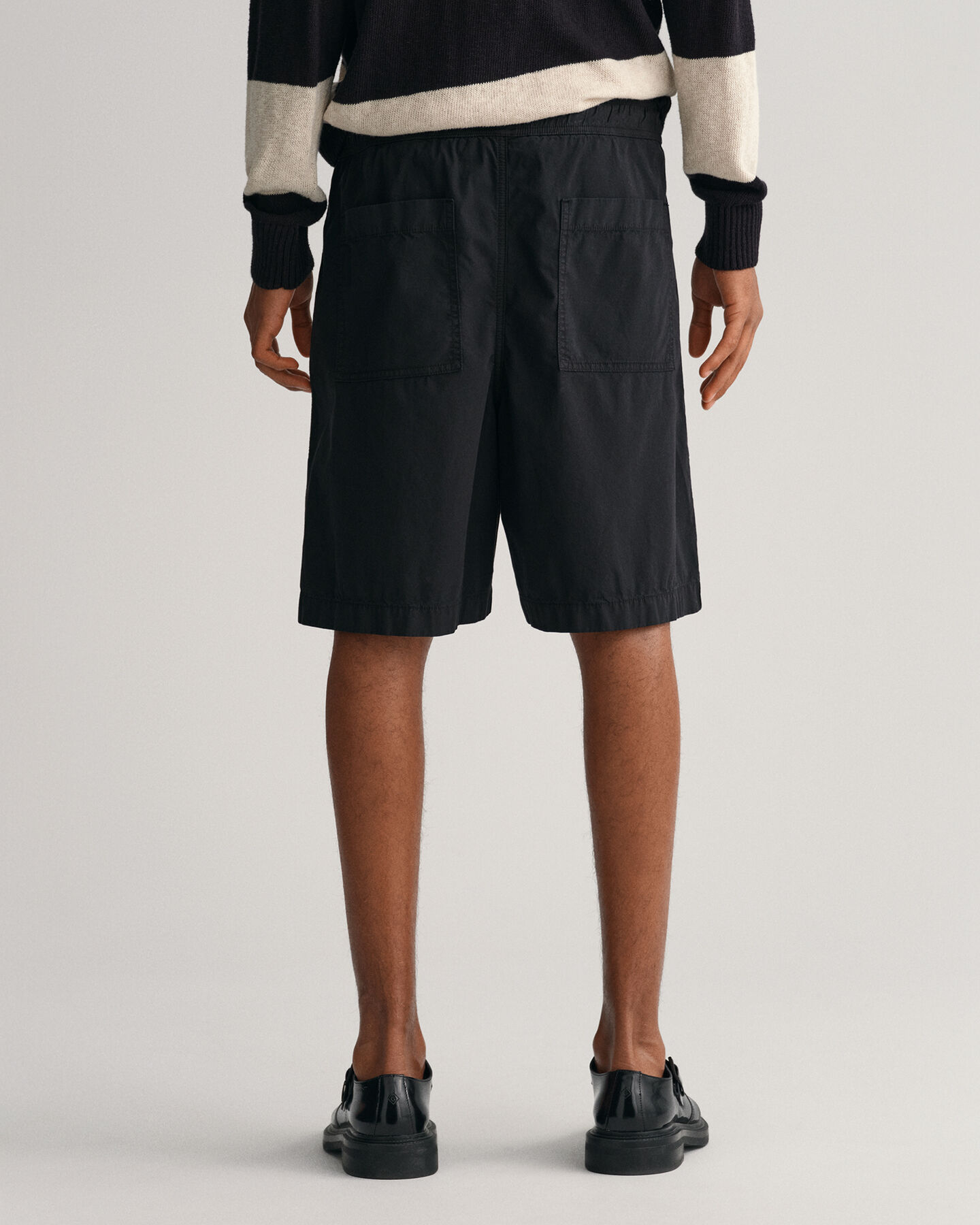 Sunfaded short met trekkoordje