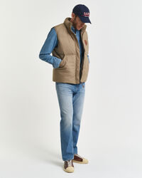 Bodywarmer met halfzware wattering van dons