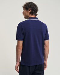Seasonal Essential piqu&eacute; poloshirt met contrasterende rand