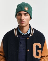 Wollen beanie met badge