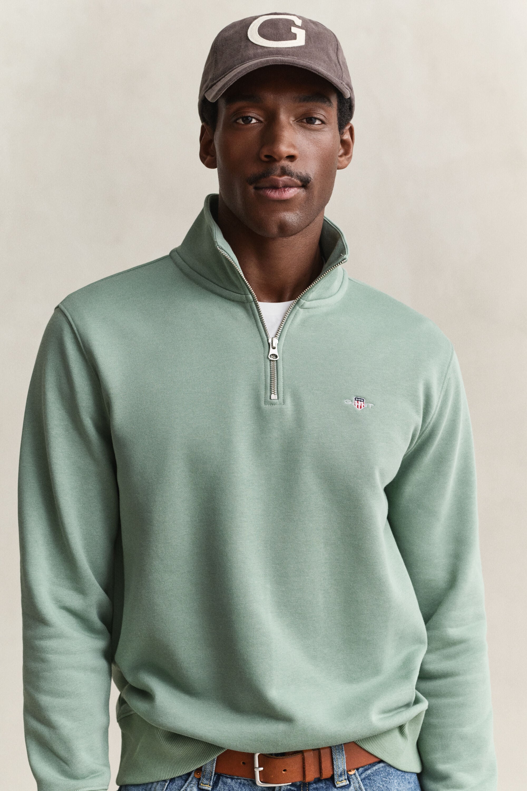 Shield sweatshirt met korte rits