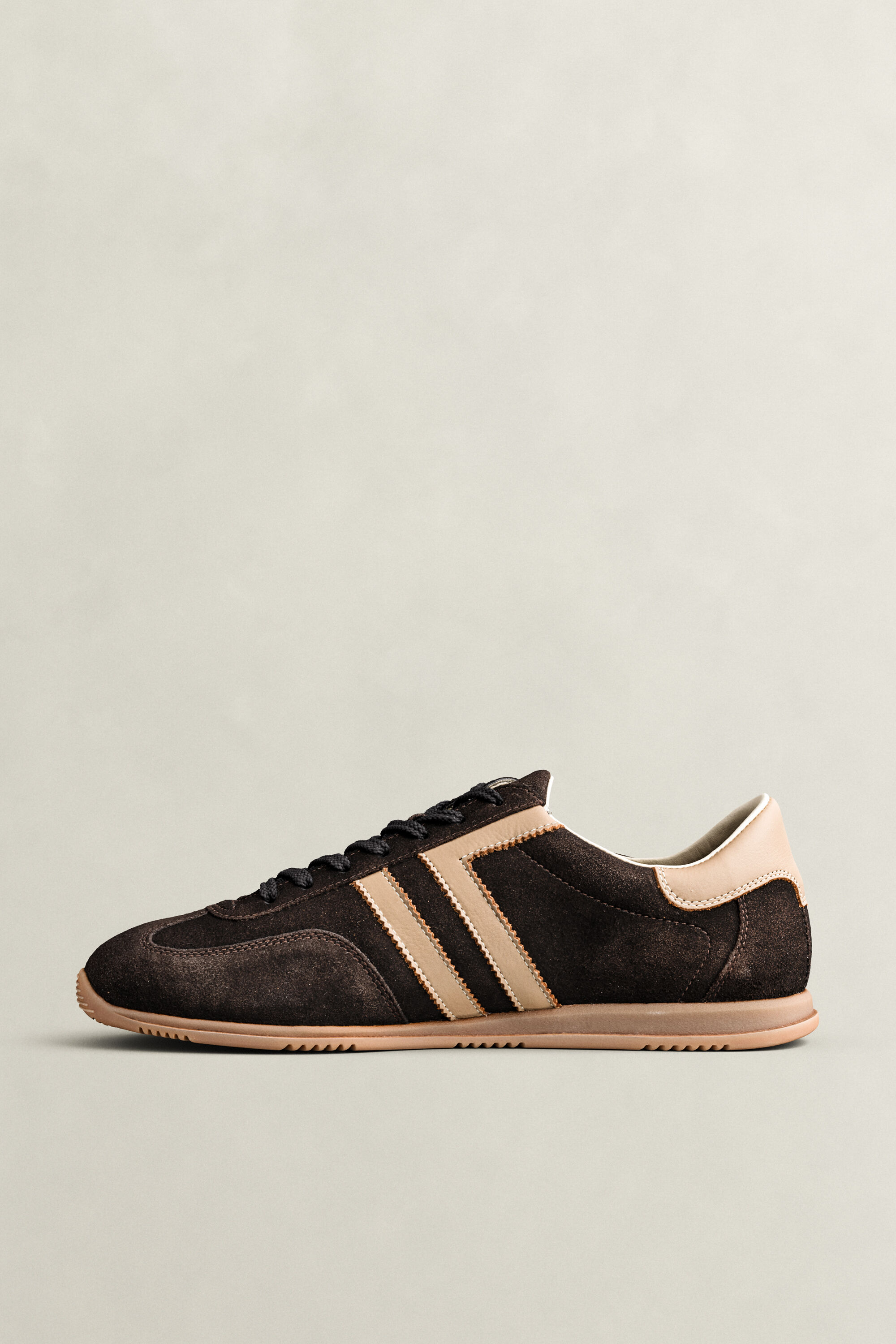 Spearclub suède sneakers
