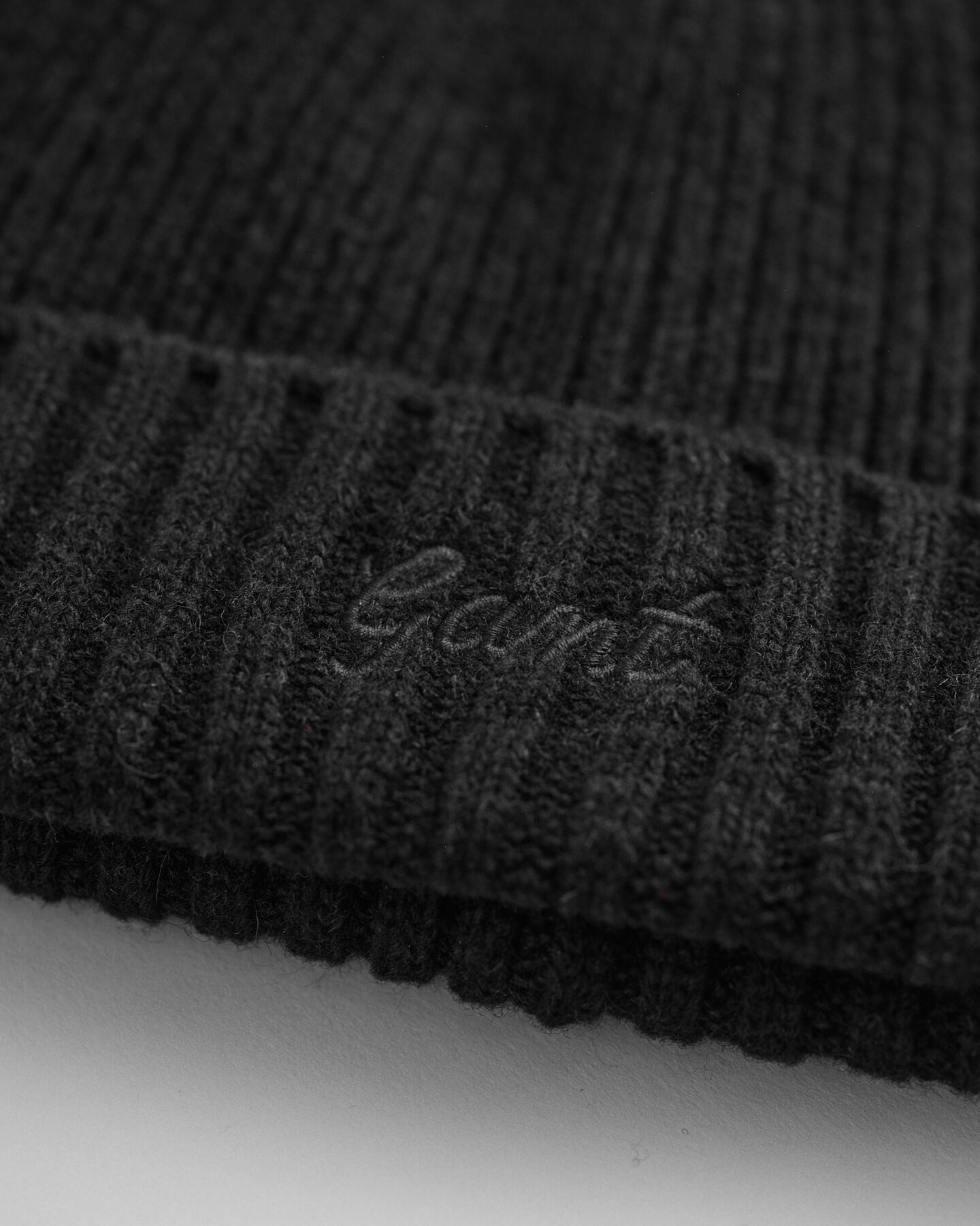 Script Graphic beanie & sjaal in cadeauverpakking