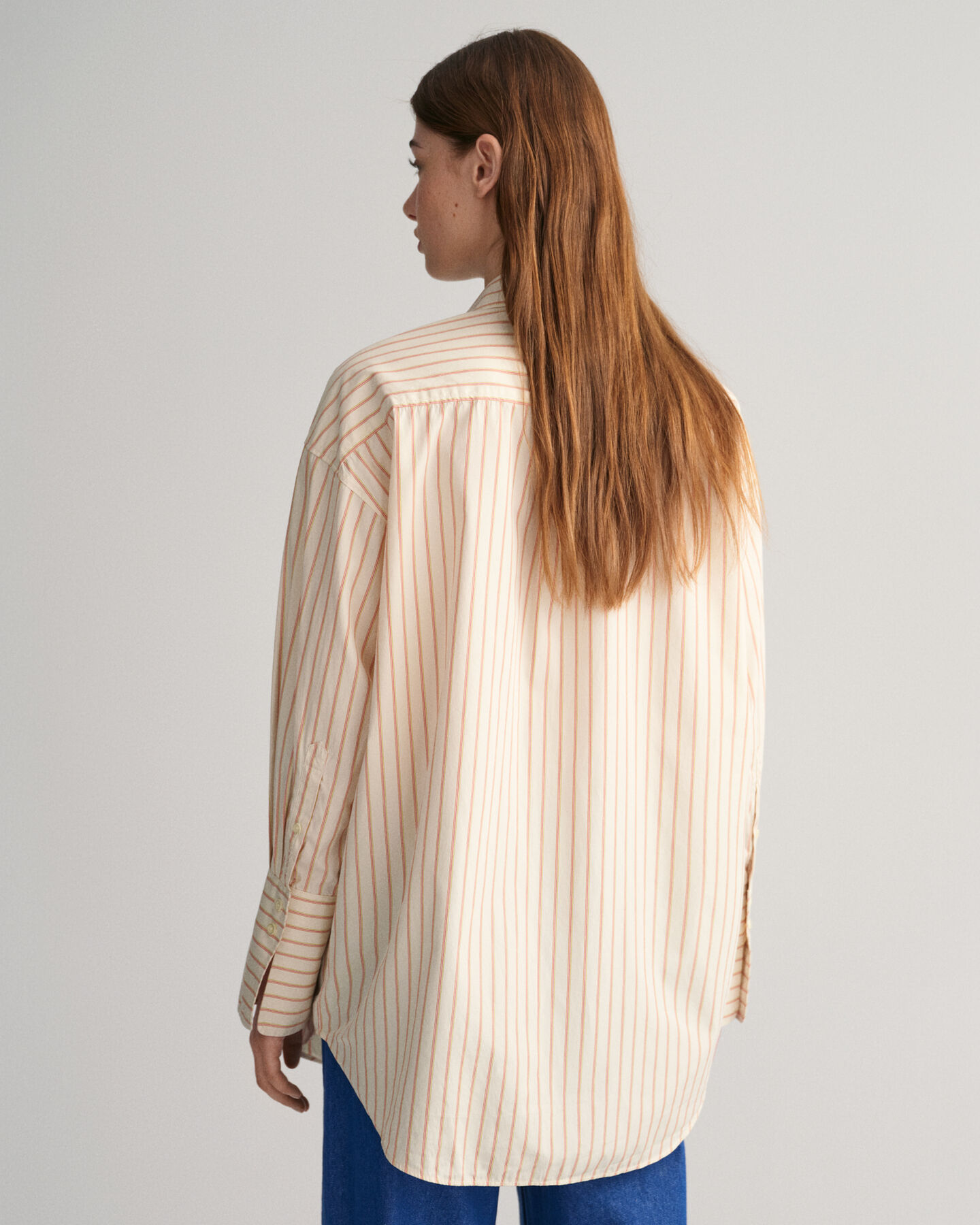 Oversized gestreept poplin overhemd met brede manchetten