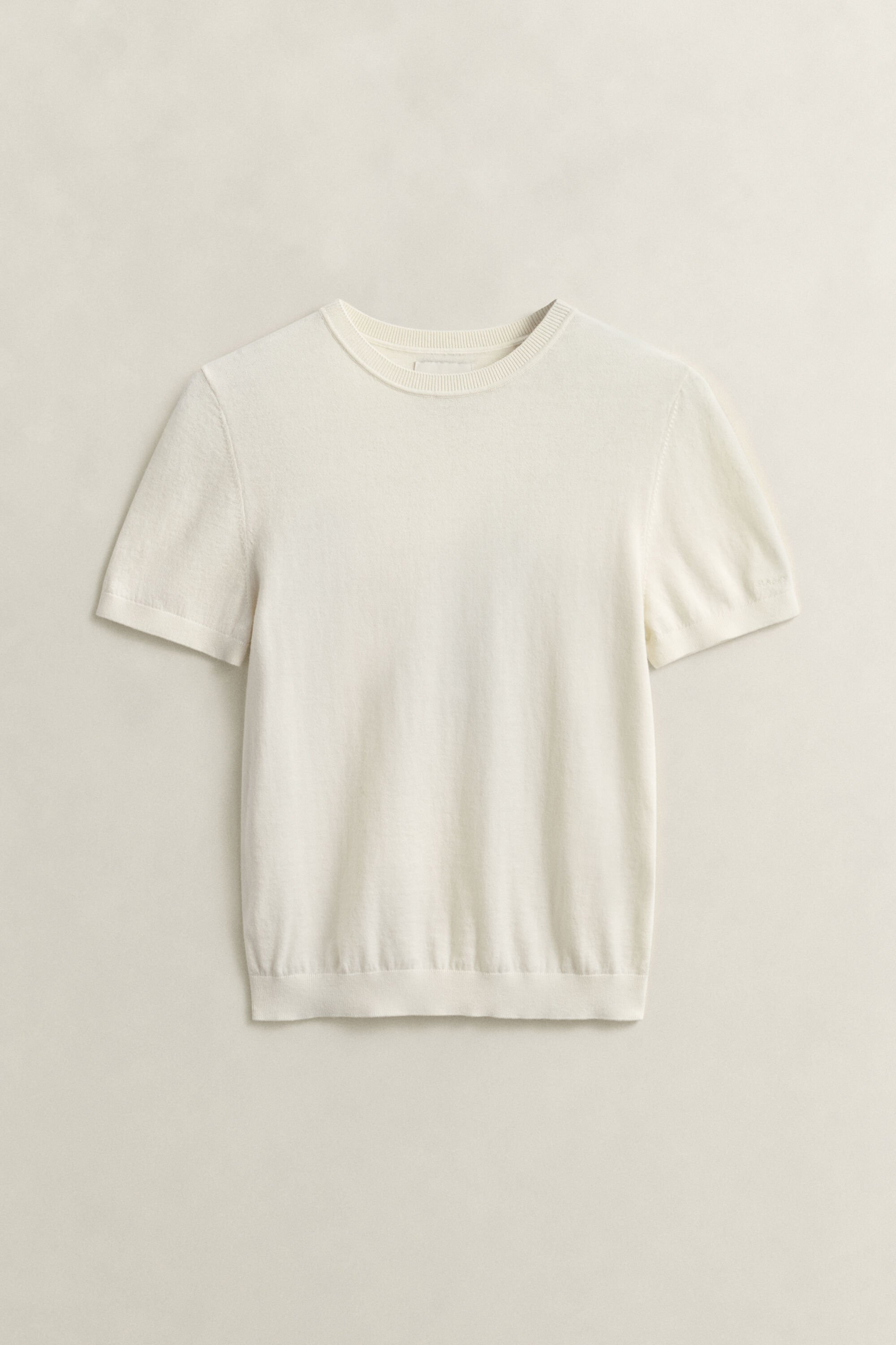 Lichtgewicht trui met ronde hals en korte mouwen