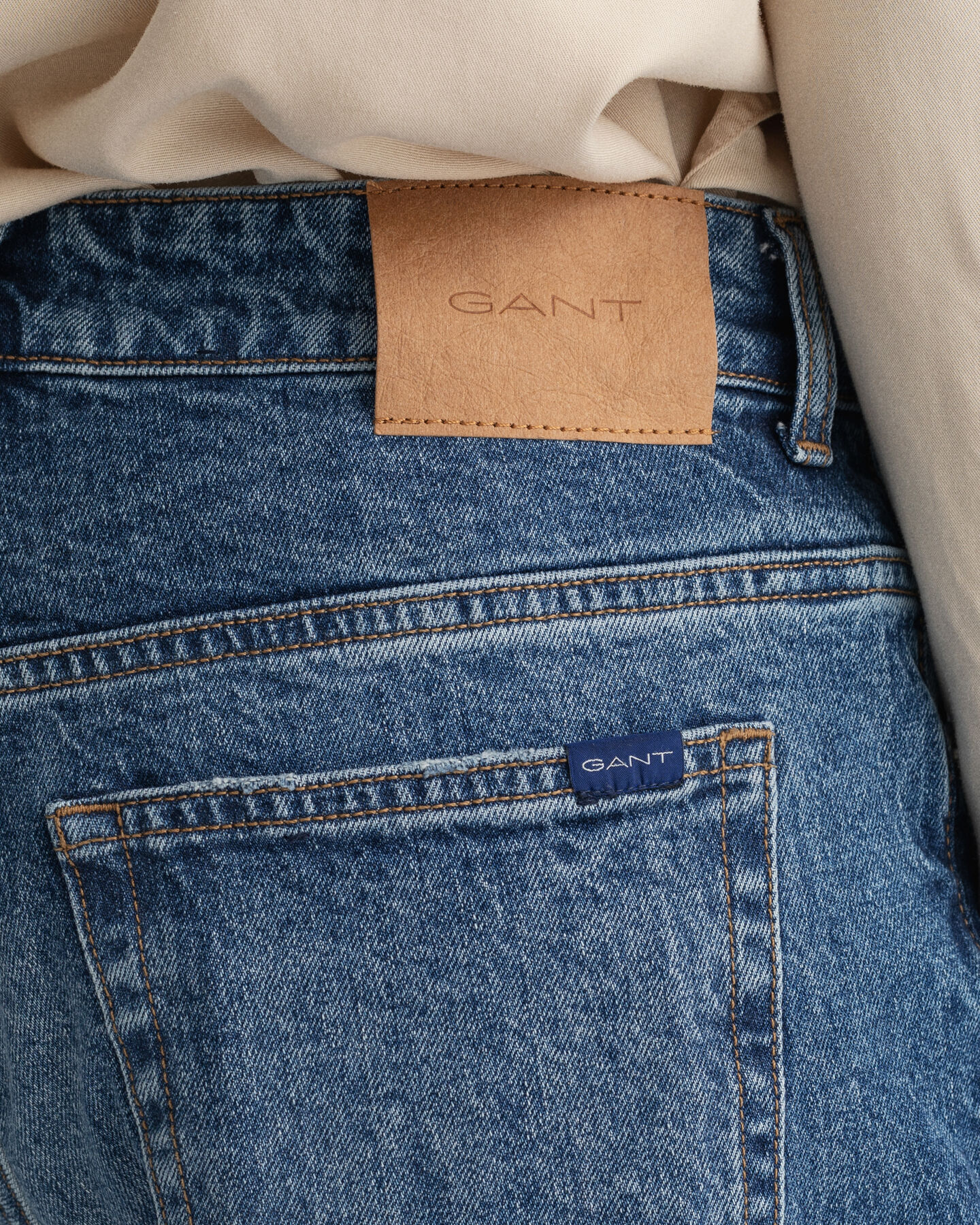 Hayle Regular Fit jeans met knoop en gulp