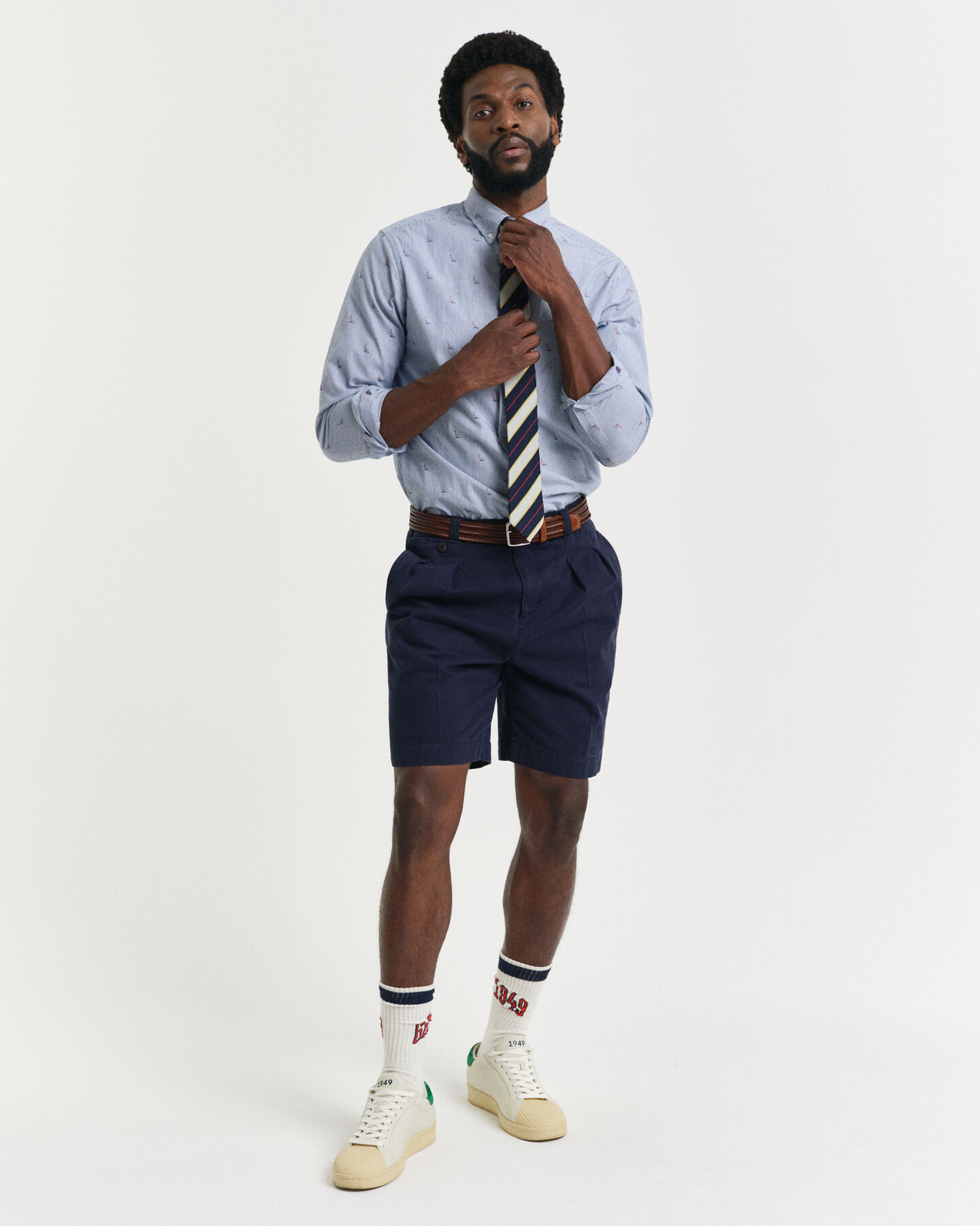 Relaxed Fit chinoshort van katoenkeper