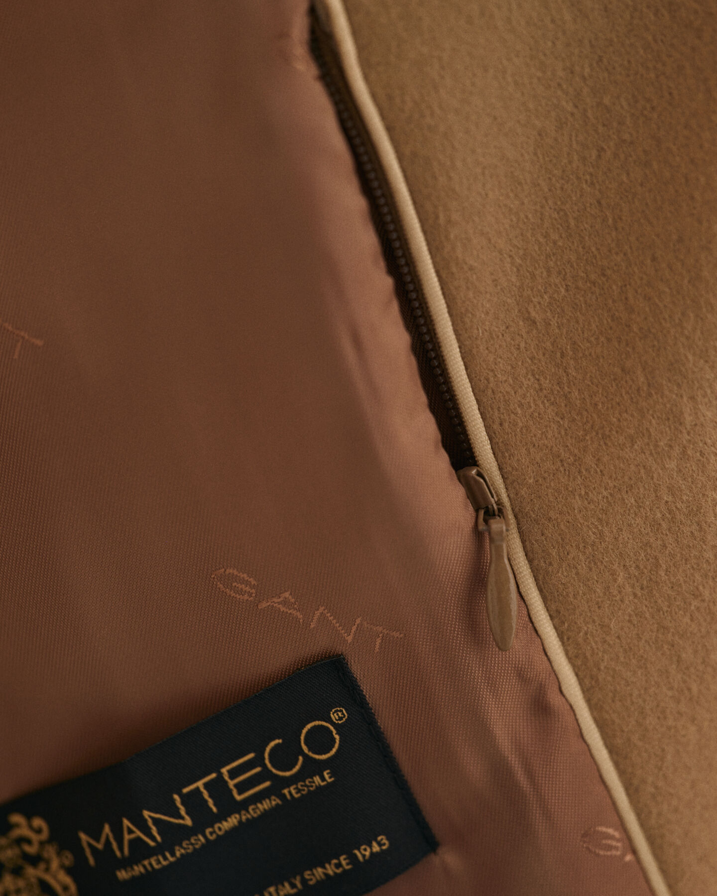 Getailleerde jas van wolmix