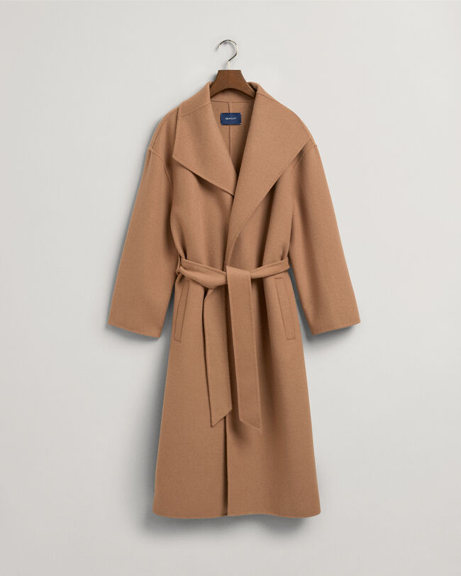 Met de hand gestikte jas met ceintuur