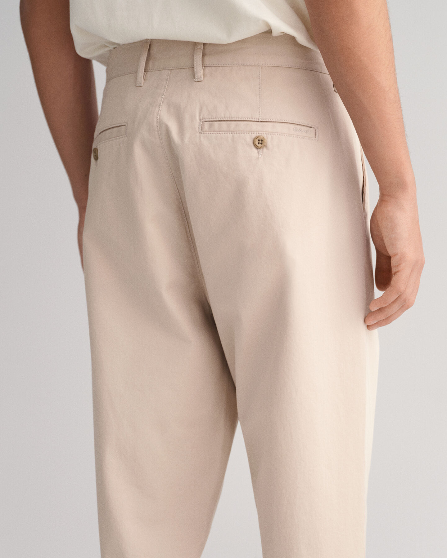 Slim Fit chino van keperstof met plooien