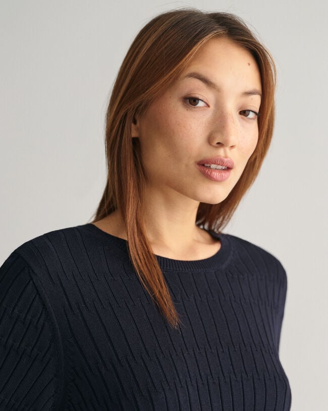 Textured sweater met ronde hals en korte mouwen