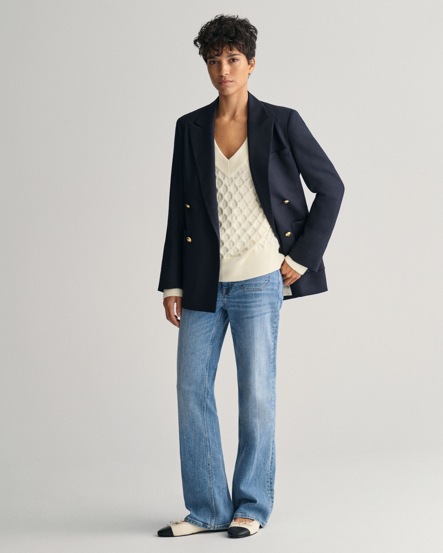 Gebreide trui met textuur en V-hals