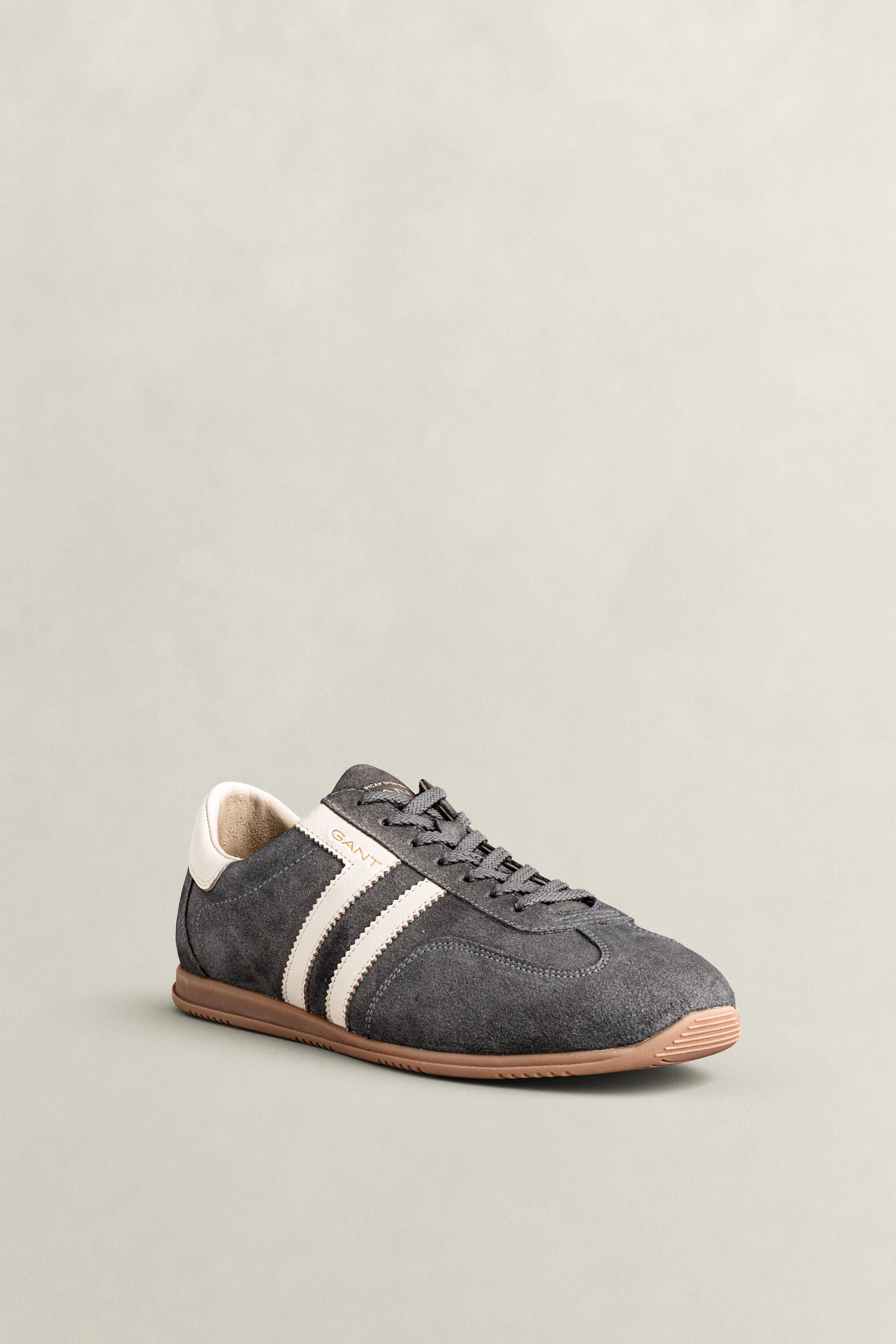 Spearclub suède sneakers
