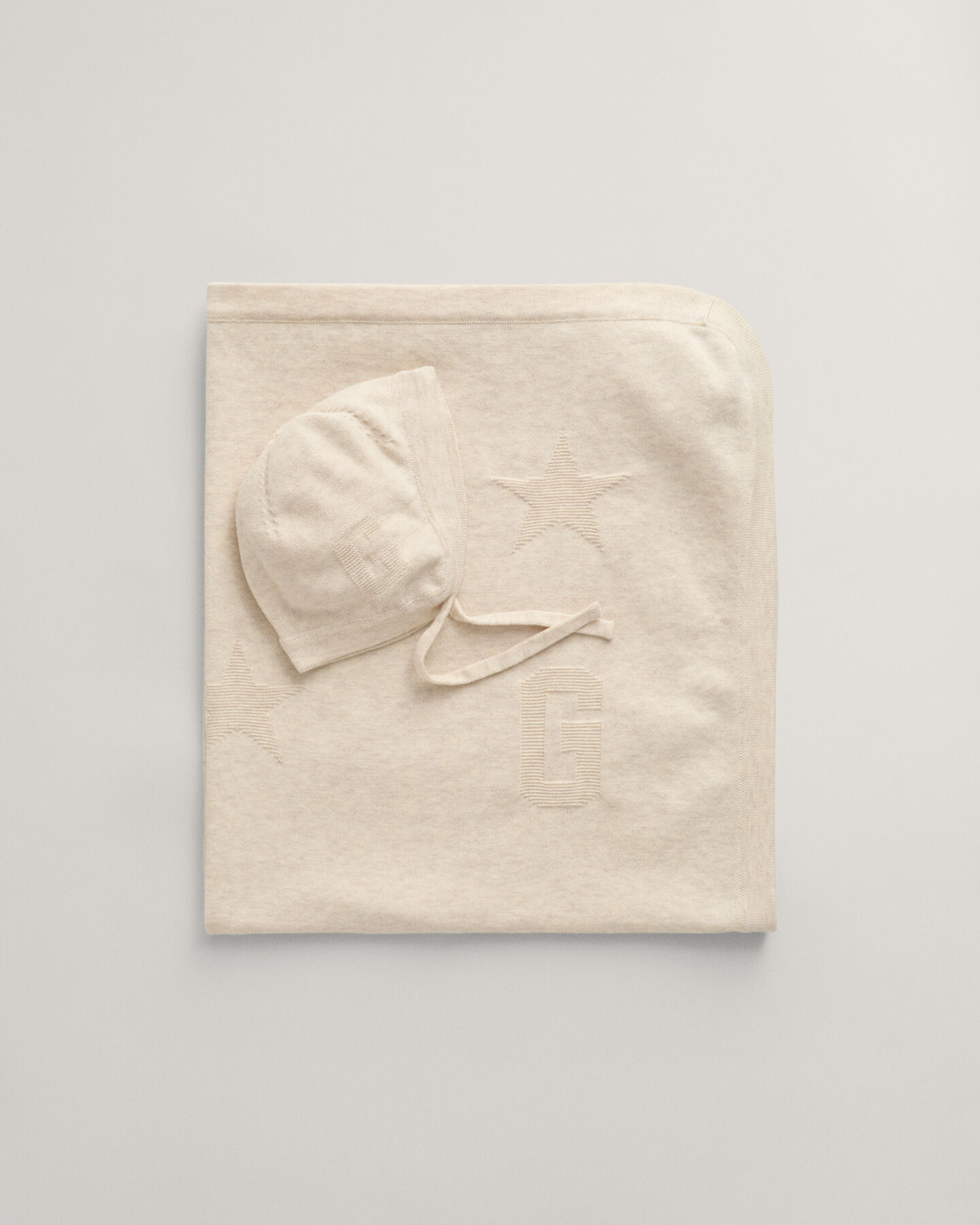 Baby cadeauset met dekentje en mutsje