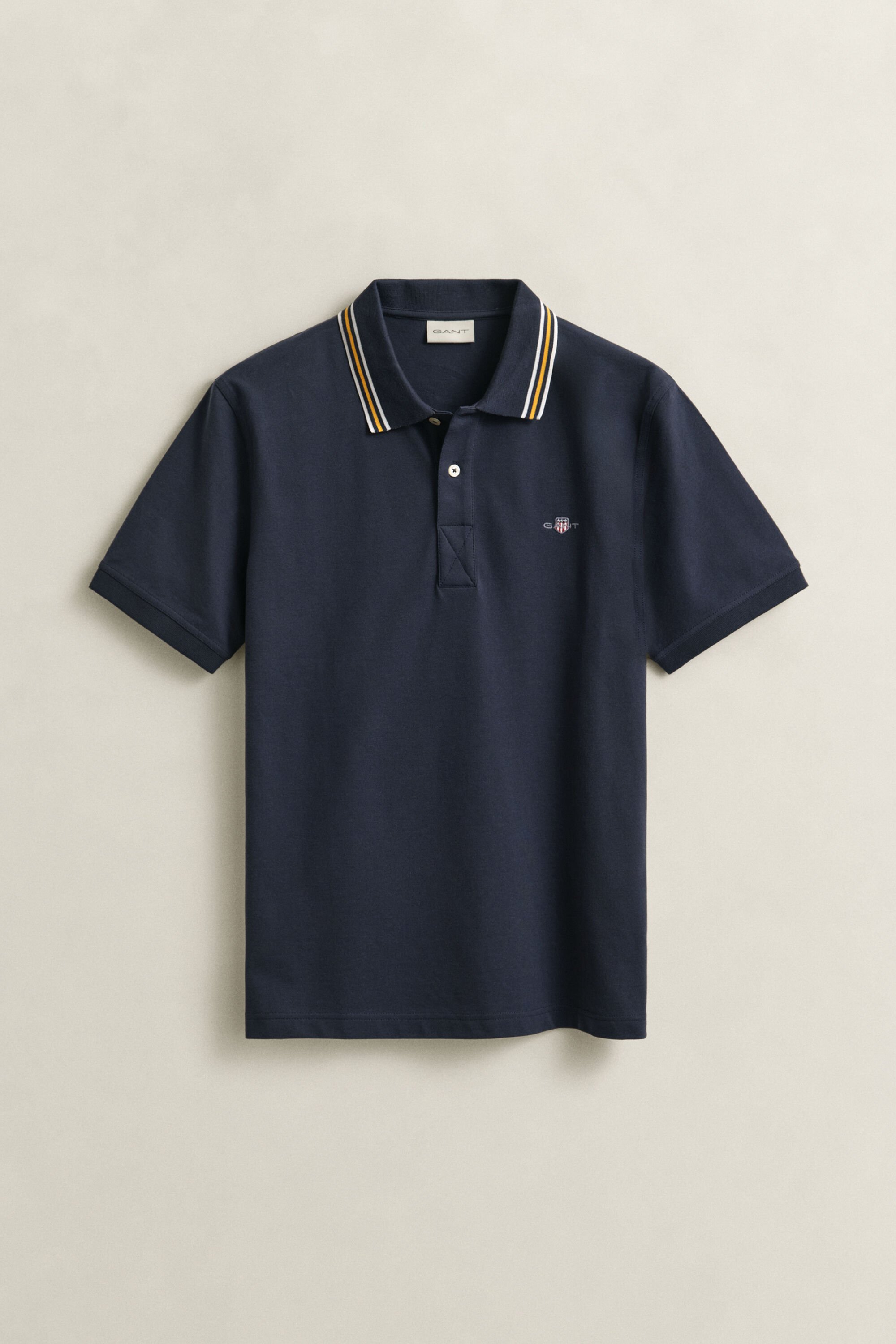 Poloshirt met biesje langs de kraag
