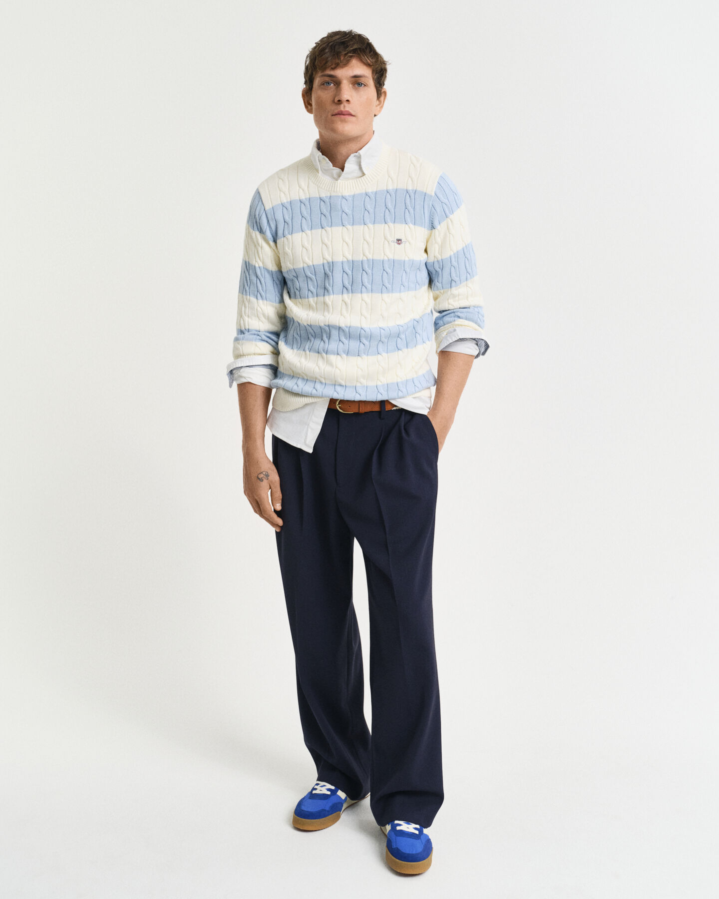 Katoenen gebreide kabeltrui met ronde hals en strepen