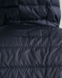 Licht donsjack met capuchon