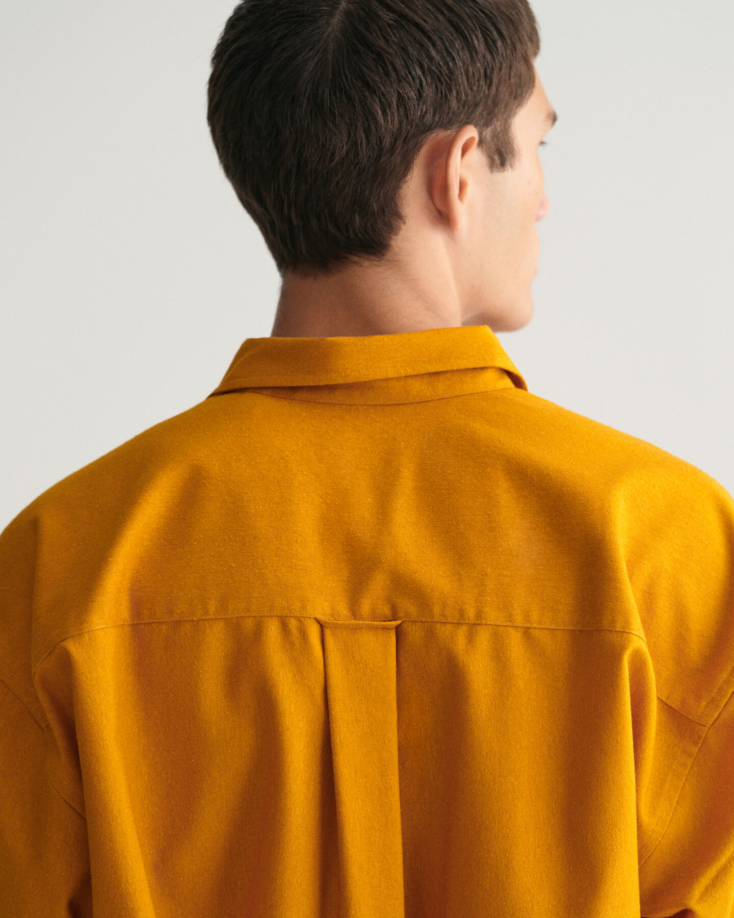 Oversized overhemd van zijde-wolmix met kleuraccenten