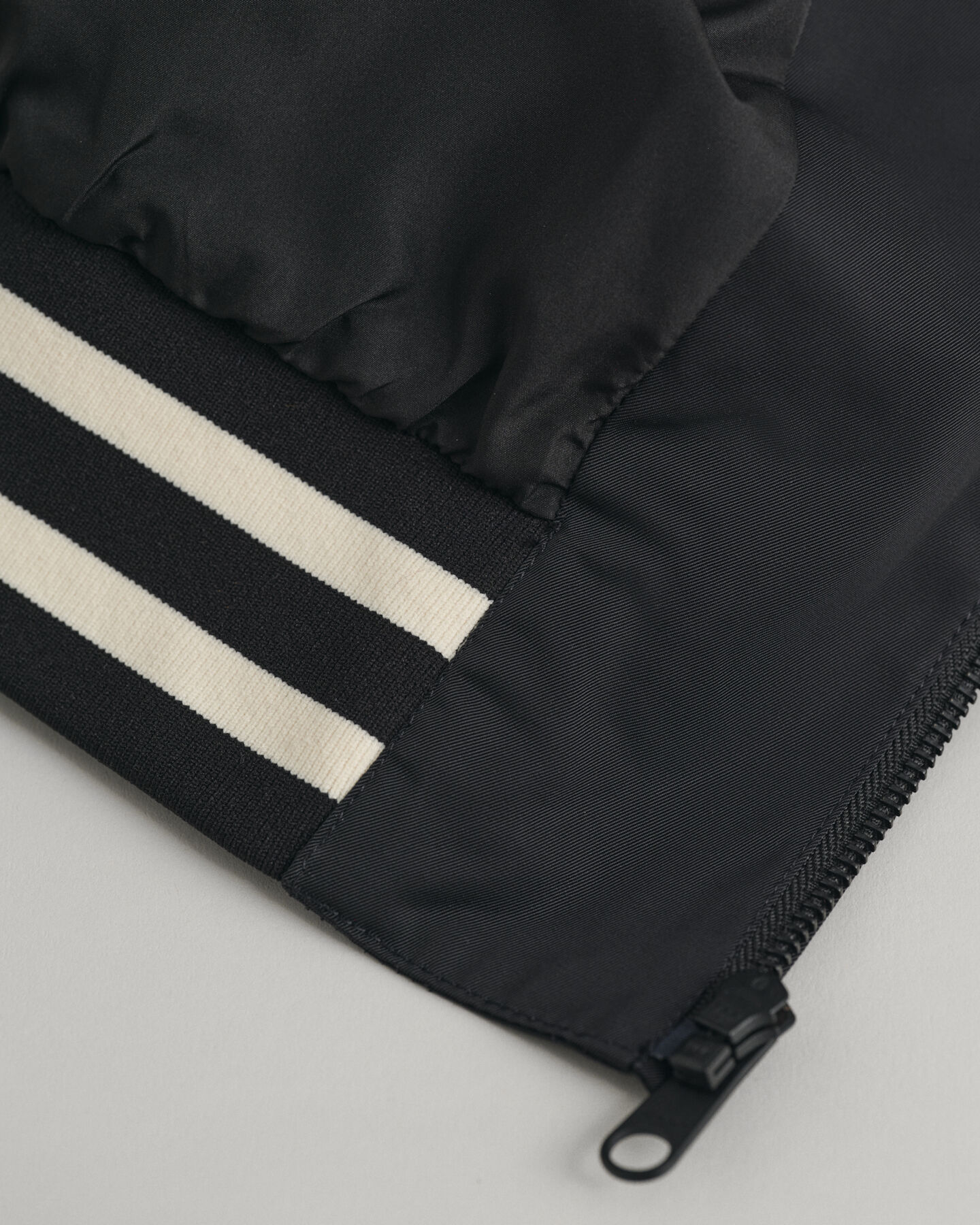 Lichtgewicht GANT Varsity Jacket