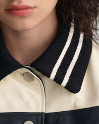 Leren jasje met kleurblokken