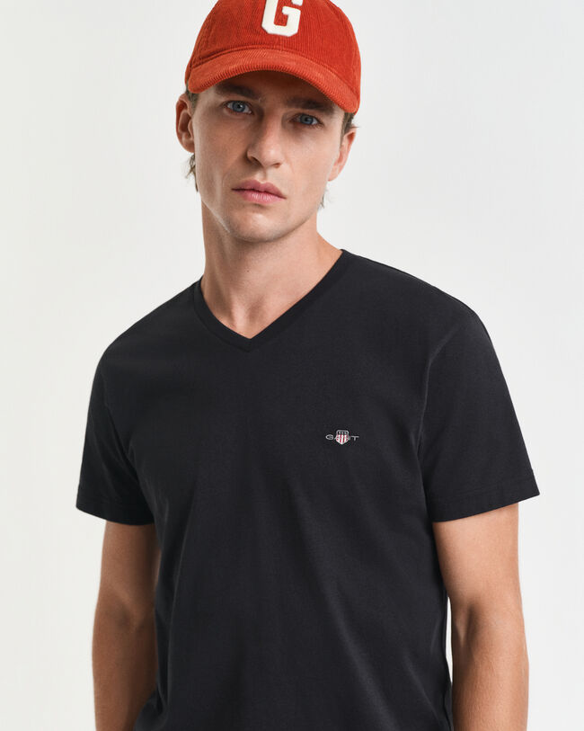 Slim Fit Shield T-shirt met V-hals