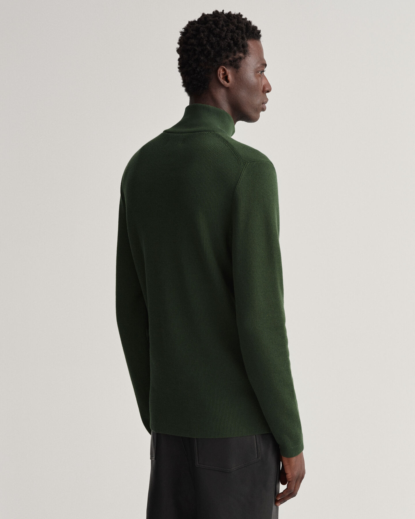 Sweater met korte rits en ribtextuur