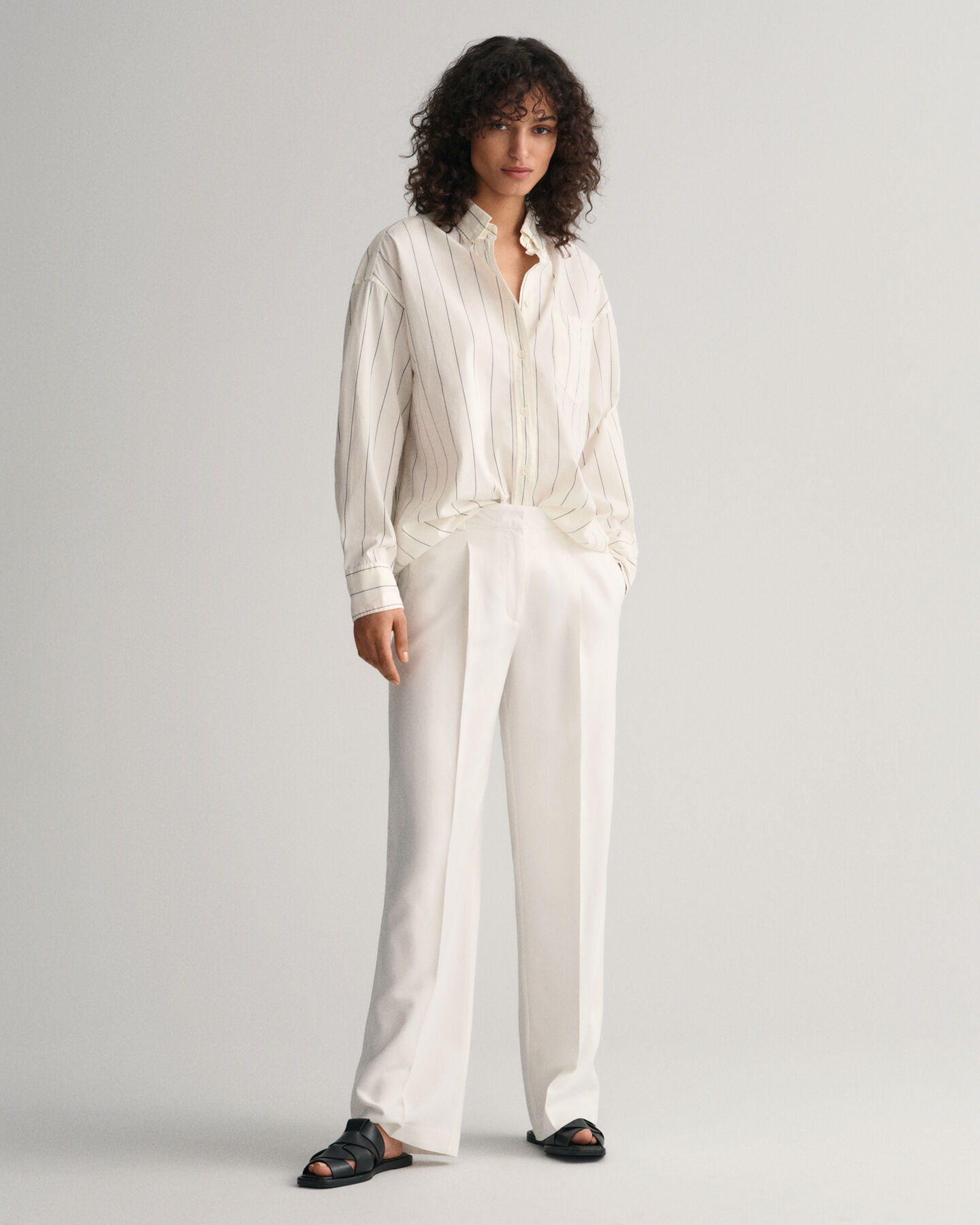 Relaxed Fit broek met plooien