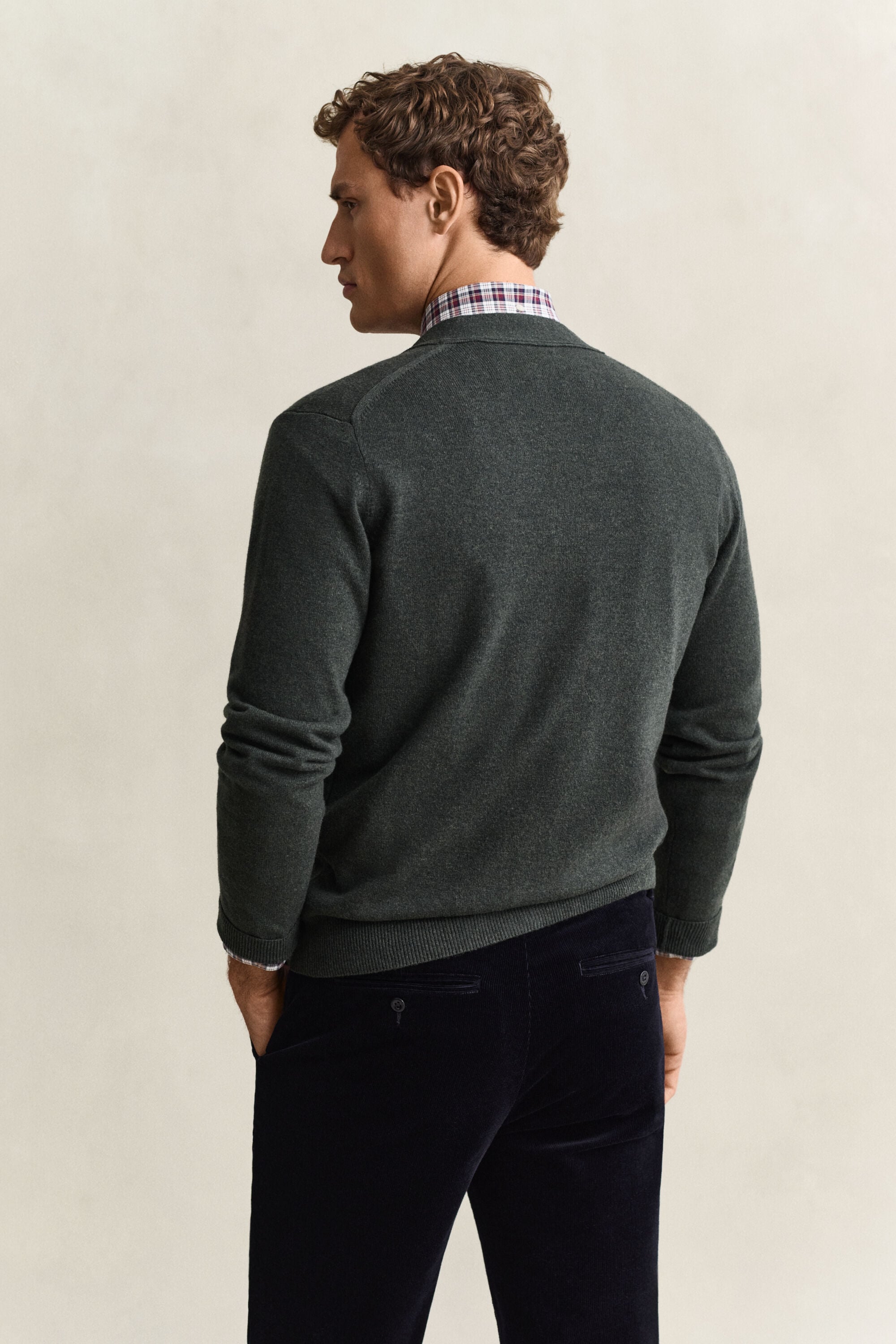 Lamswollen vest met V-hals