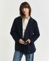 Met de hand gestikte jasje met ceintuur