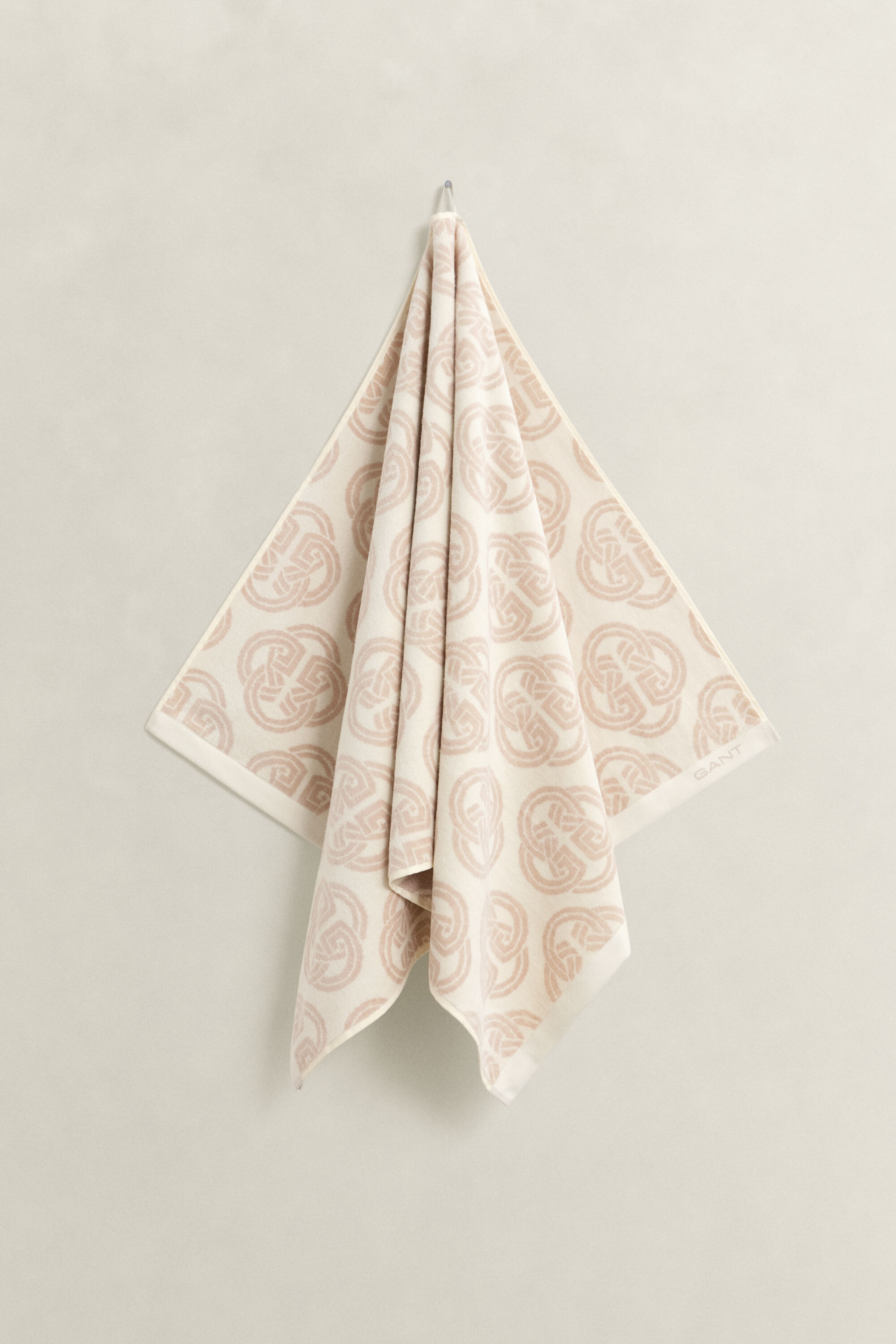 Monogram handdoek 70 x 140 cm