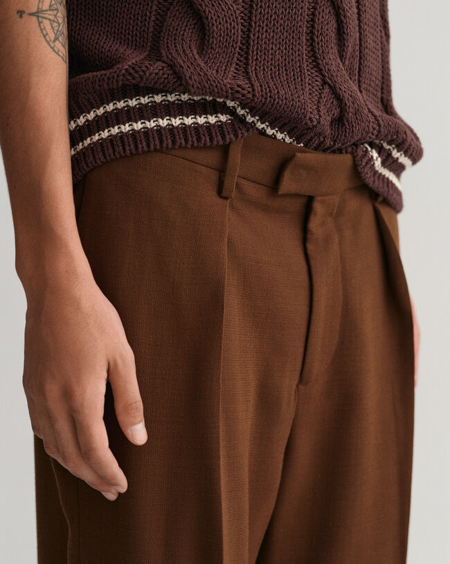 Kostuumbroek met wijde pijpen van wolcrèpe
