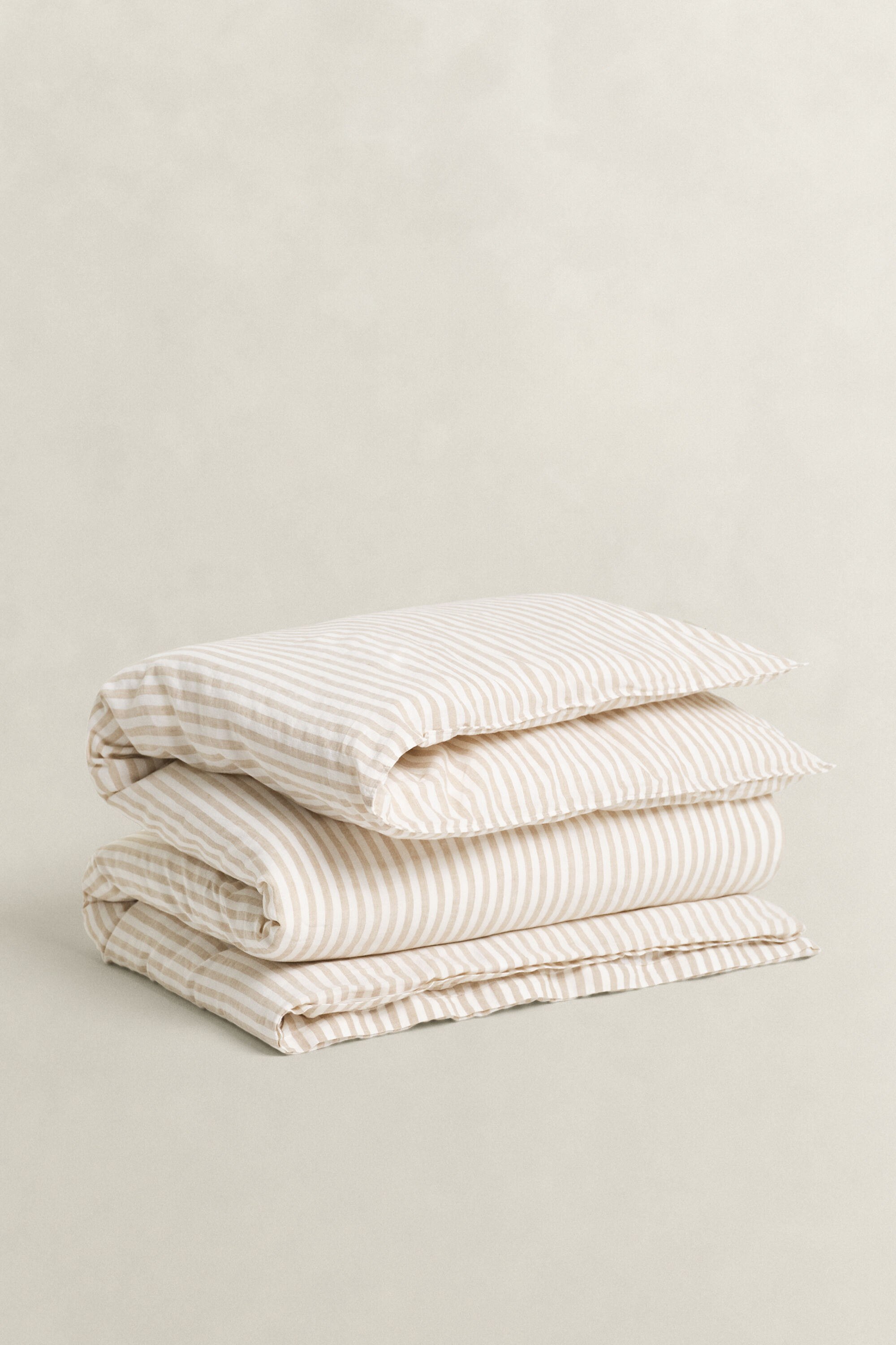 Gestreept tweepersoonsdekbedovertrek van katoen en linnen