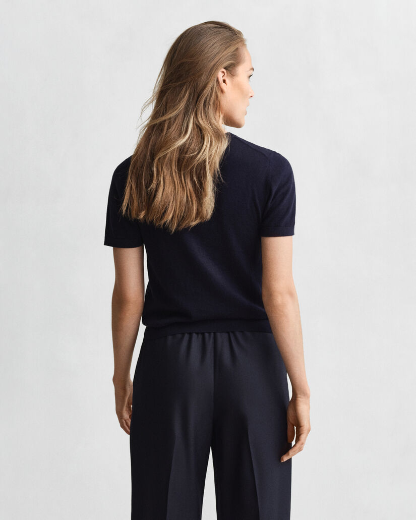 Lichtgewicht trui met ronde hals en korte mouwen