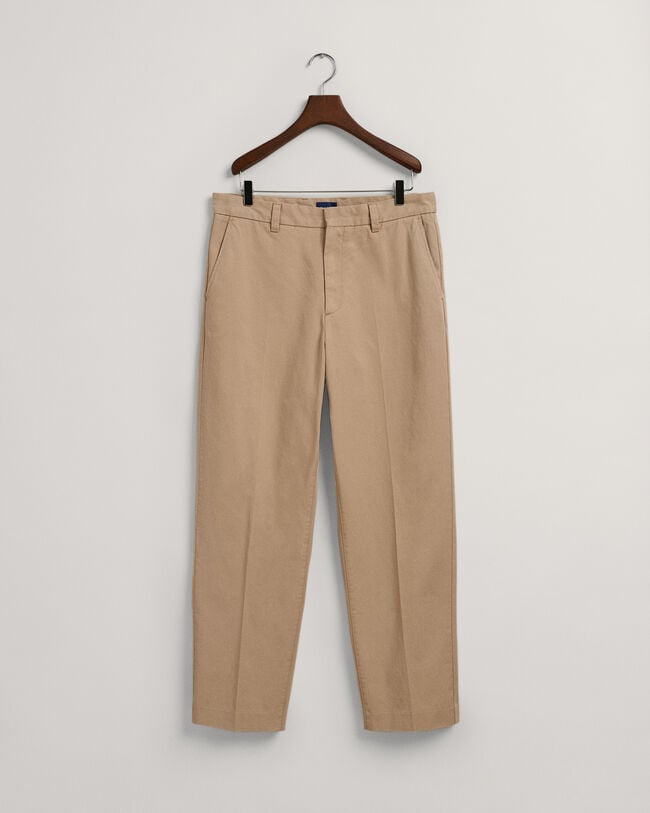 Wide Straight Fit chino