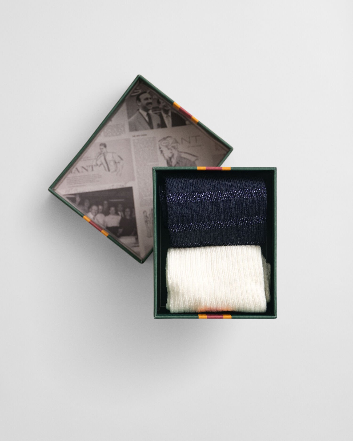 Cadeauset van twee paar metallic gestreepte sokken