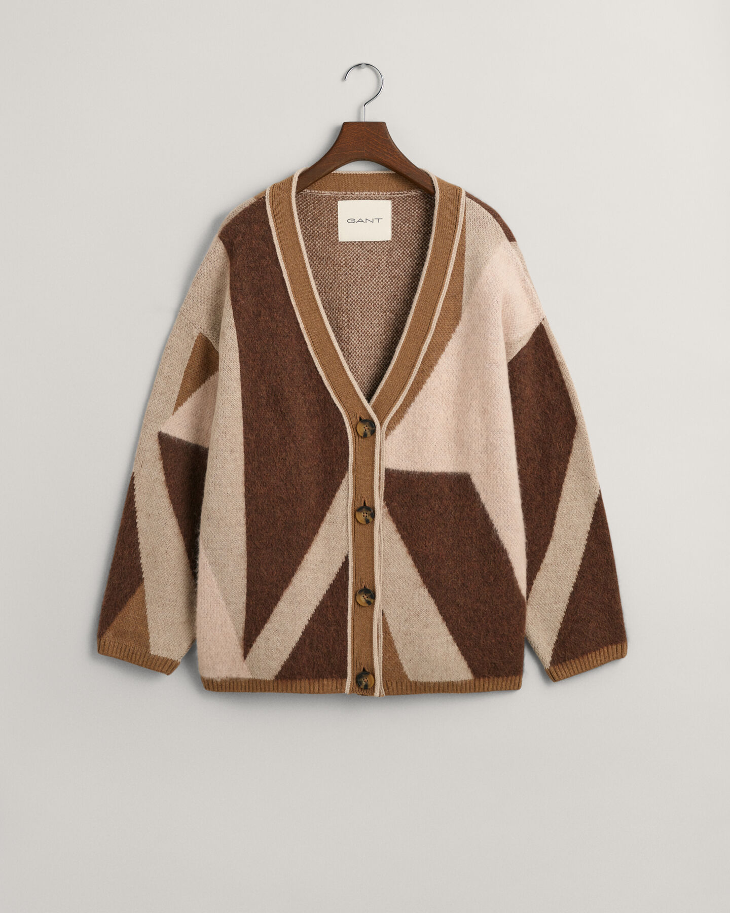 Intarsia vest met letterprint